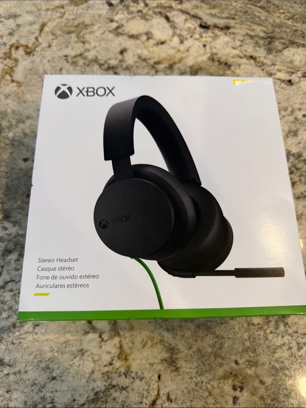 NEW Microsoft Xbox Black Wired Headset with Green Cable